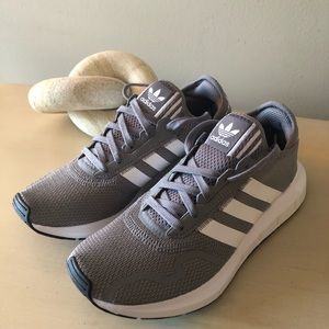 NWOT! Adidas Swift Run X  sneakers Boys size 6